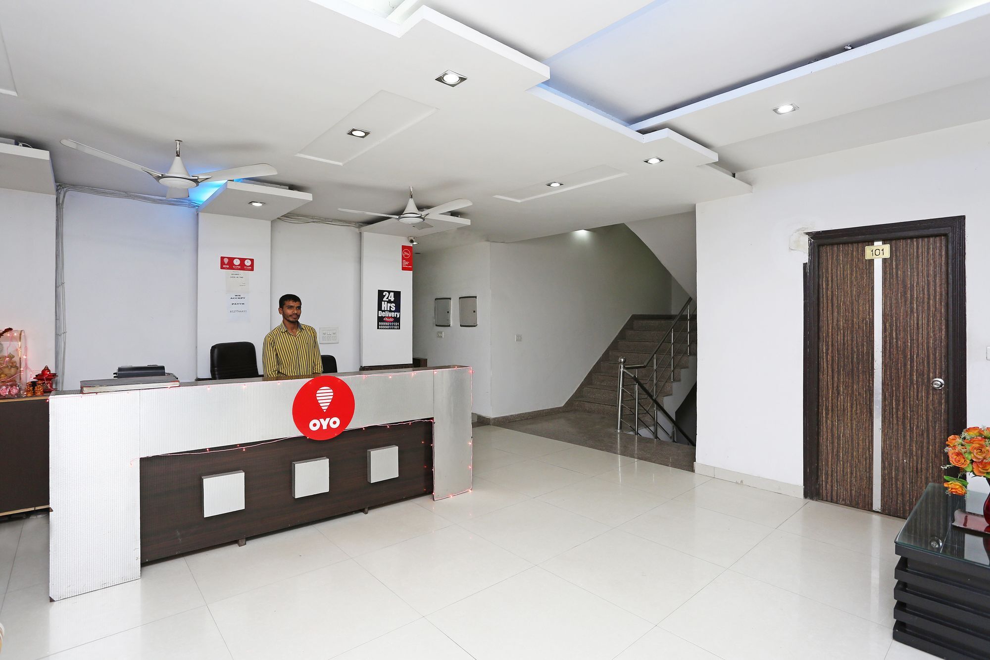 Oyo 10257 Hotel Lotus Park 구르가온 외부 사진